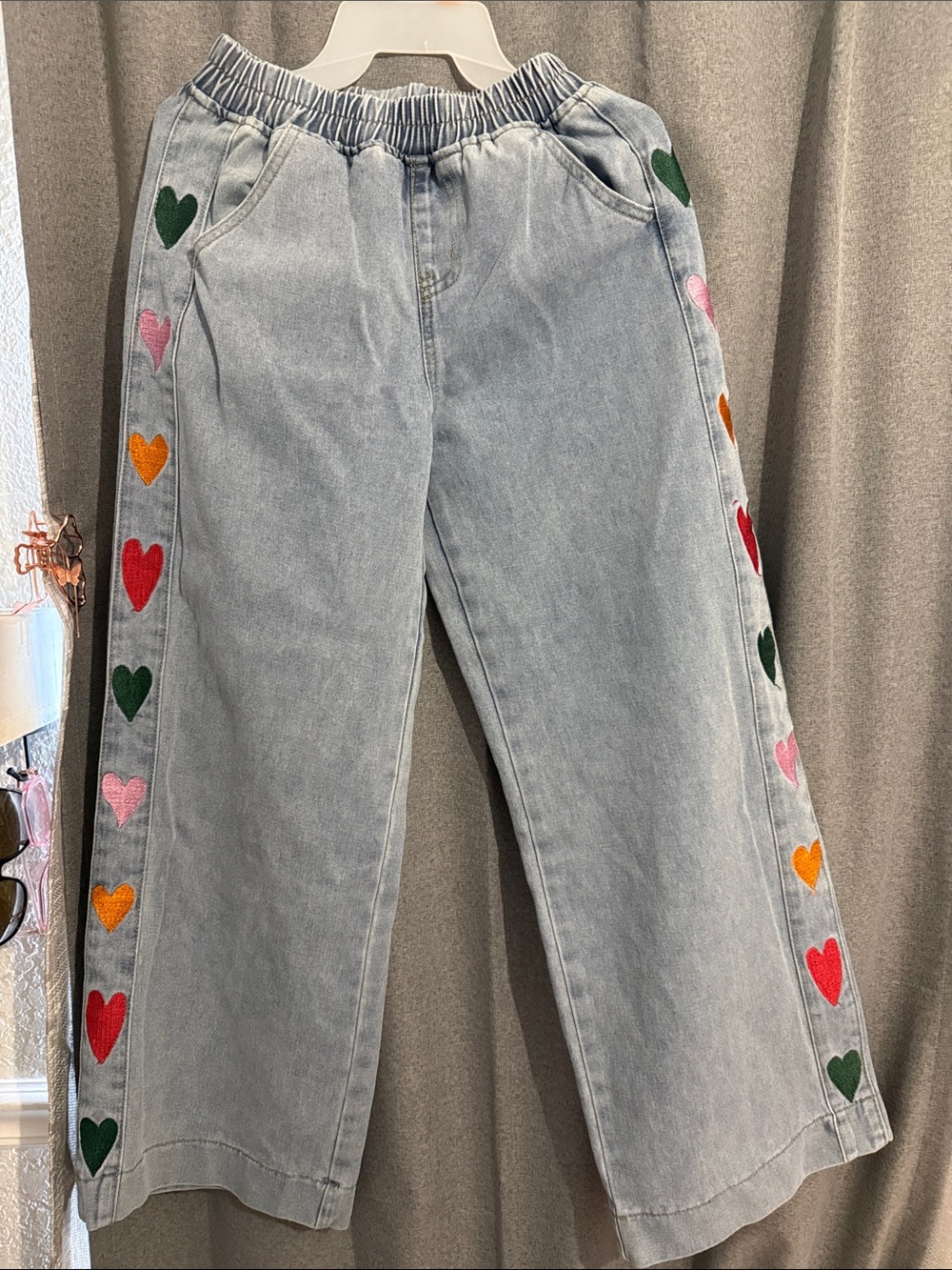 New Heart-Trim Light Wash Women's Jeans